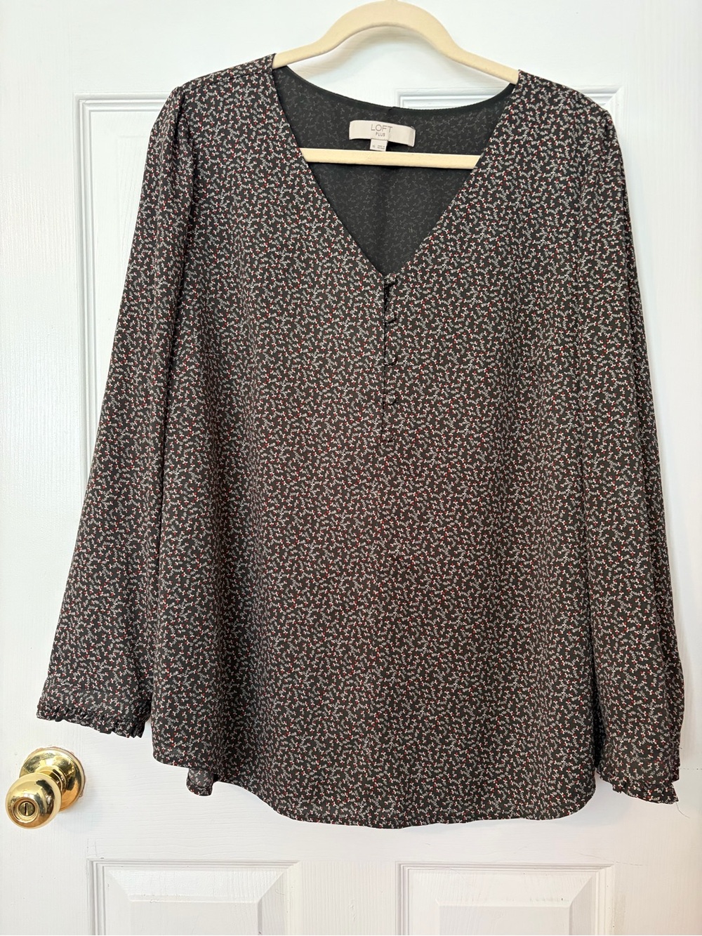 LOFT Black Floral-Print V-Neck Long Sleeve Blouse